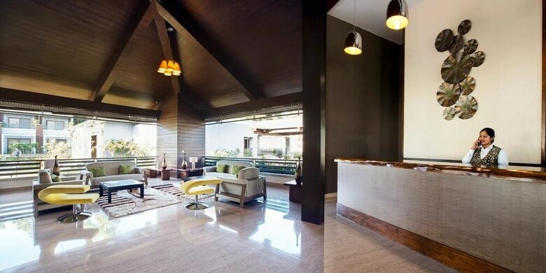 Hotel Purple Palms Resort & Spa