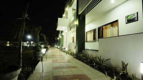 Hotel Whistling Greens