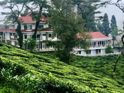 Hotel Sourenee Tea Estate