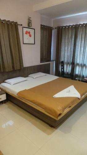 Lodge Hotel Royal Residency Executive