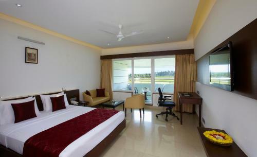 Hotel Rns Golf Resort & Nature Cure Centre