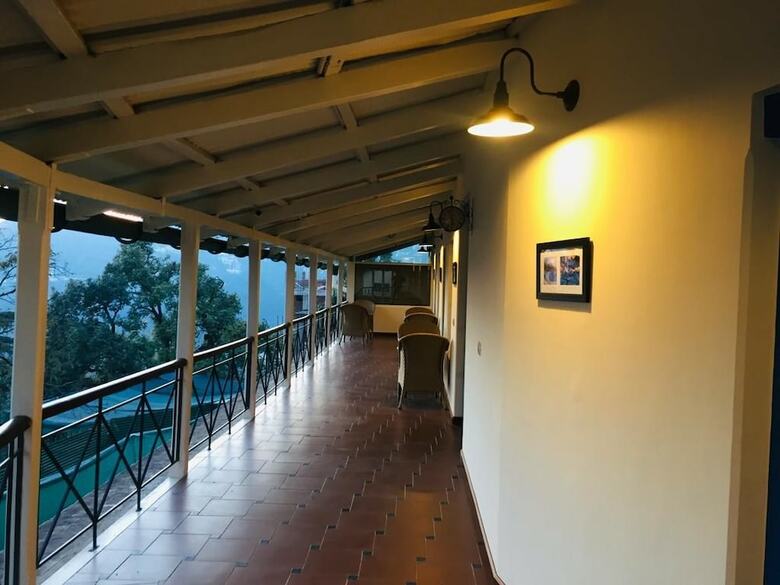 Hotel Pine Retreat Mallroad