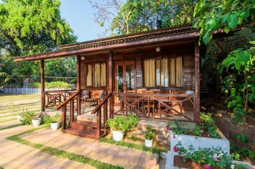 Bed & Breakfast Saffronstays Little Paradise