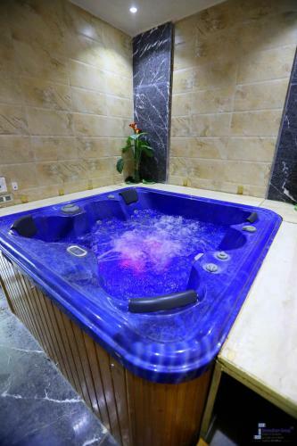 Hotel Crystal Homes