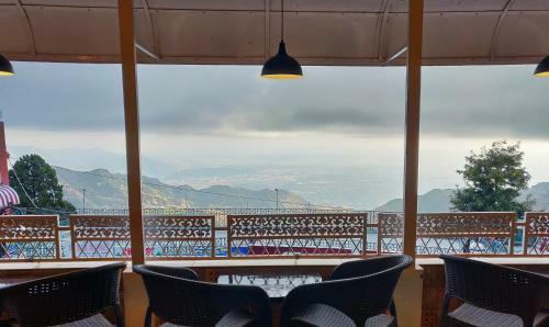The Three Oaks Boutique Hotel