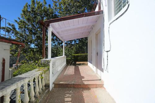 Apartamento Valley-view 2bhk Home In Bhowali, Nainital