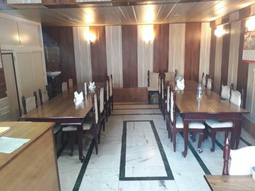 The Kings National Hotel