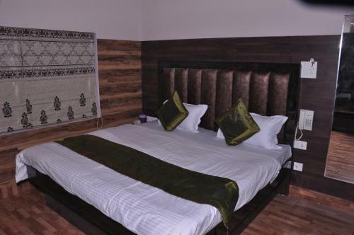 Hotel Ekam Lodge