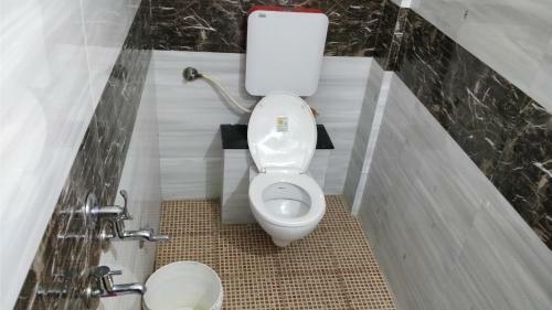 Bed & Breakfast Kk Service Apartments