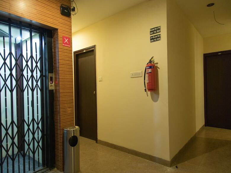 Hotel Oyo Townhouse 344 Gitanjali Chowk