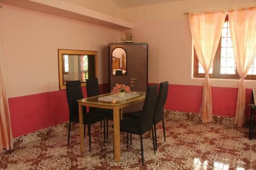 Apartamentos Beach View Studio In Candolim Goa