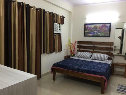 The Raveesh Service Apartment