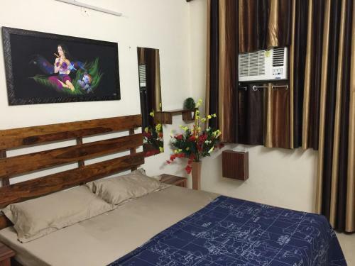 The Raveesh Service Apartment