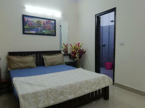 The Raveesh Service Apartment