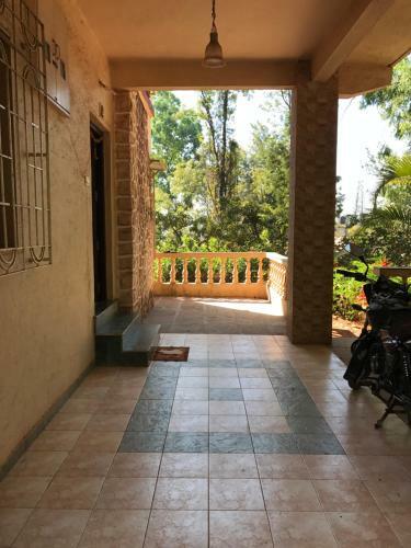 Villa In Panchgini