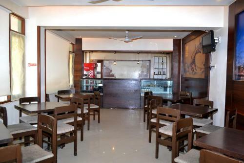 Jaffer Bhai's Brickland Hotel