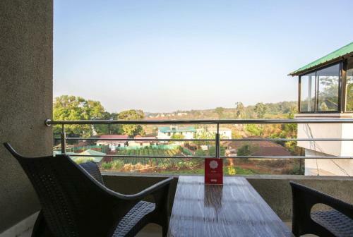 Oyo 12935 Hotel Shrushti Inn