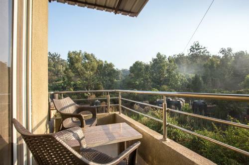 Oyo 12935 Hotel Shrushti Inn