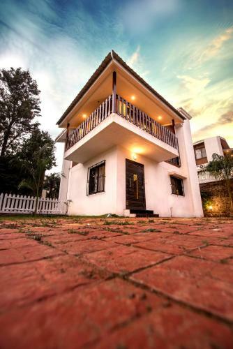 Villa Hilltown Holidays