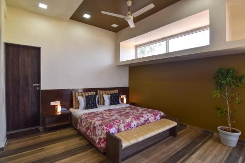 Eko Stay (gold)- Zen Villa
