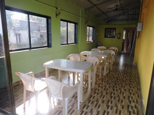 Hotel Blossom, Panchgani