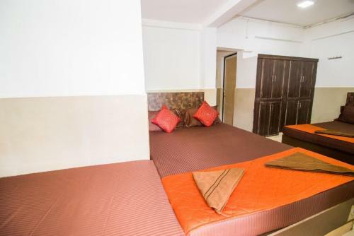Hotel Travellers Inn
