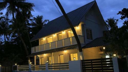 Hostal Casabella Beach House