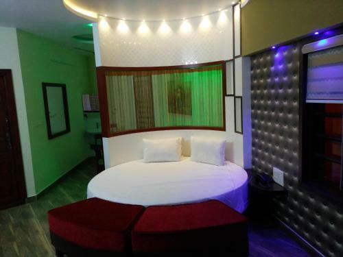 Hotel Yamunatheeram