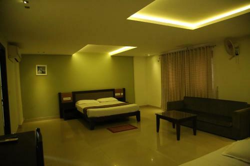 Hotel Hazmi AC Rooms