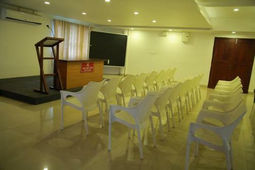 Hotel Hazmi AC Rooms