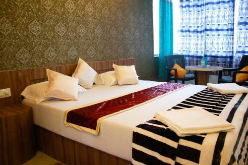 Hotel Gkm Grand