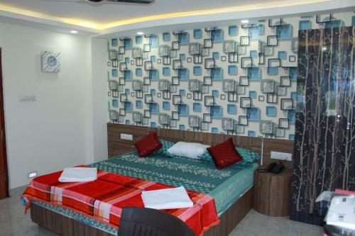 Hotel Gkm Grand