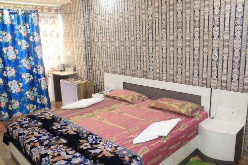 Hotel Gkm Grand