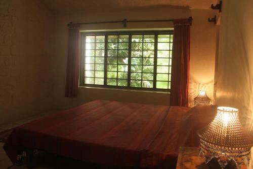 Hostal Isai Ambalam Guest House
