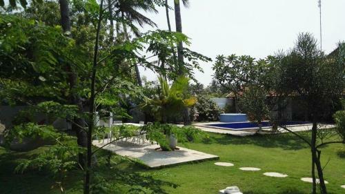 Hostal Villa Anna Pondy