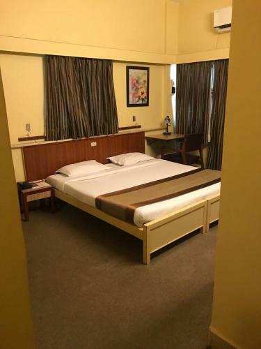 Swaroop Hotel