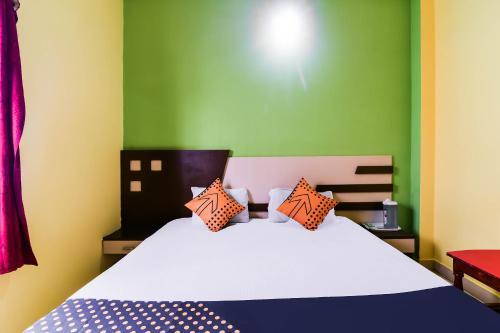 Spot On 63771 Hotel Puri Dham