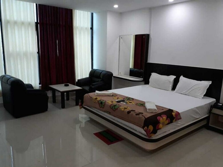 Hotel Goroomgo Shayon Residency Puri