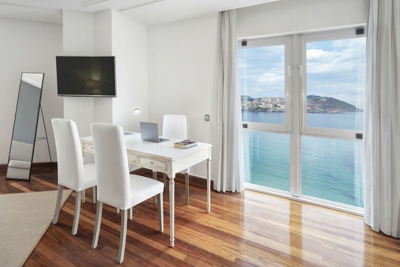Hotel Melia Maria Pita