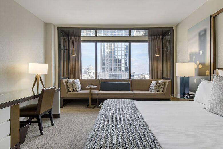 Omni Charlotte Hotel