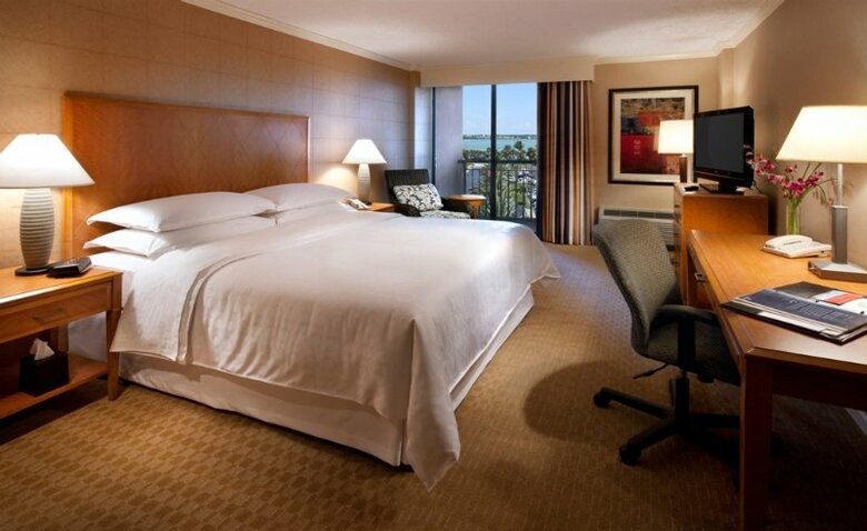 Hotel Sheraton Sand Key Resort