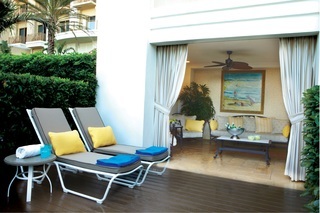 Hotel Sandpearl Resort