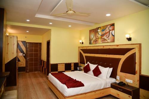Hotel Corbett The Grand