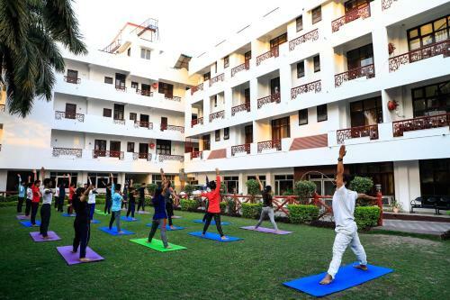 Hotel Neeraj Bhavan Triveni Ganga Ghat
