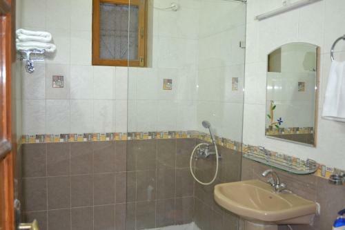 Bed & Breakfast Raj Cottage Ganga Vatika