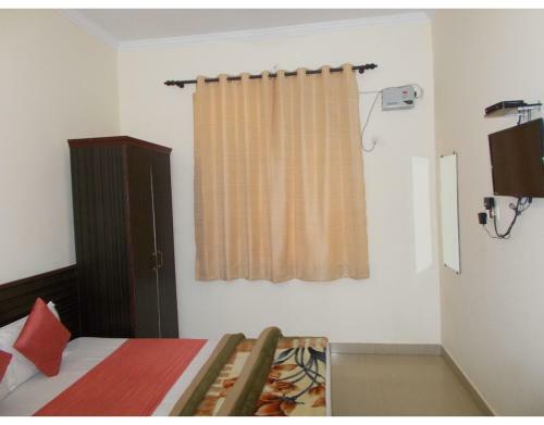Hotel Traditional Stay At Laxman Jhula