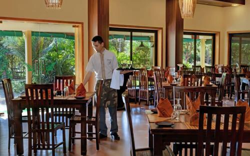 Hotel The Fern Gir Forest Resort