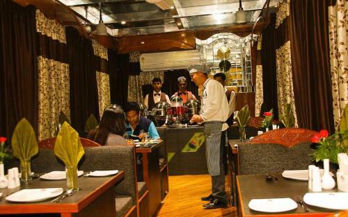 Hotel Rajashree Palace