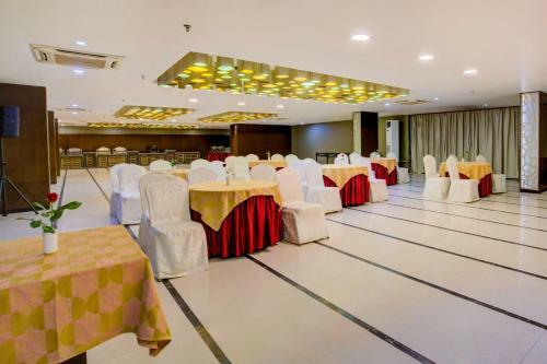 Mount Milestone Hotel And Banquets