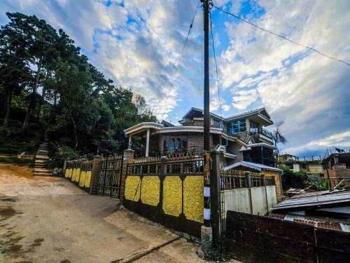 Villa Hilltop-view Studio Home In Shillong